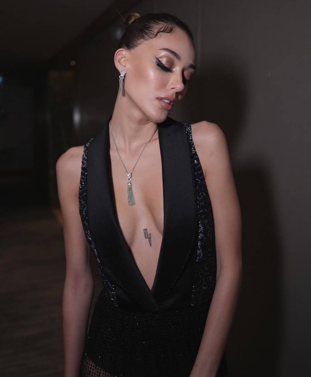 O paraya Afrika doyar! Dilan Çiçek Deniz'in reklam ücreti 'Yok artık' dedirtti! 33